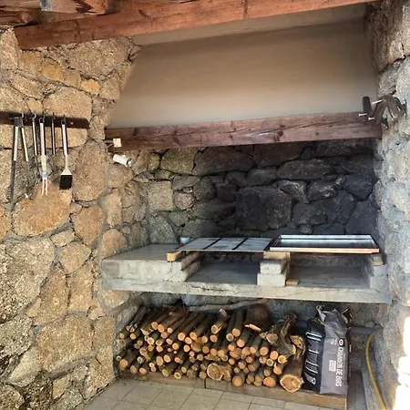 بيت للعطل Gite Pecher Au Chateau Des Pauses Saint-André-de-Majencoules