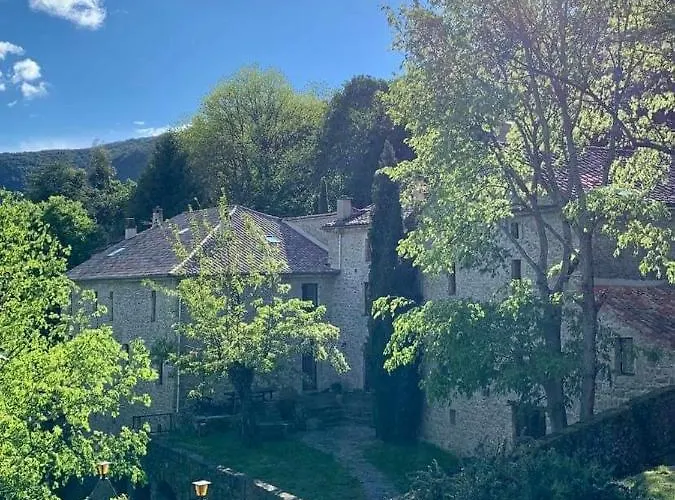 Vakantiehuis Gite Pecher Au Chateau Des Pauses *