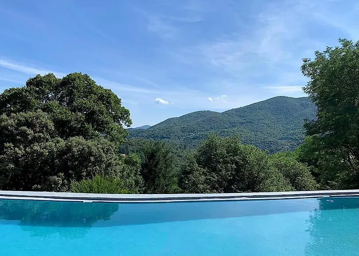 Gite Pecher Au Chateau Des Pauses Saint-André-de-Majencoules